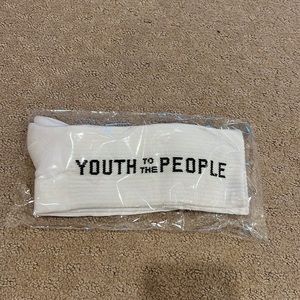 BRAND NEW youth to the people socks